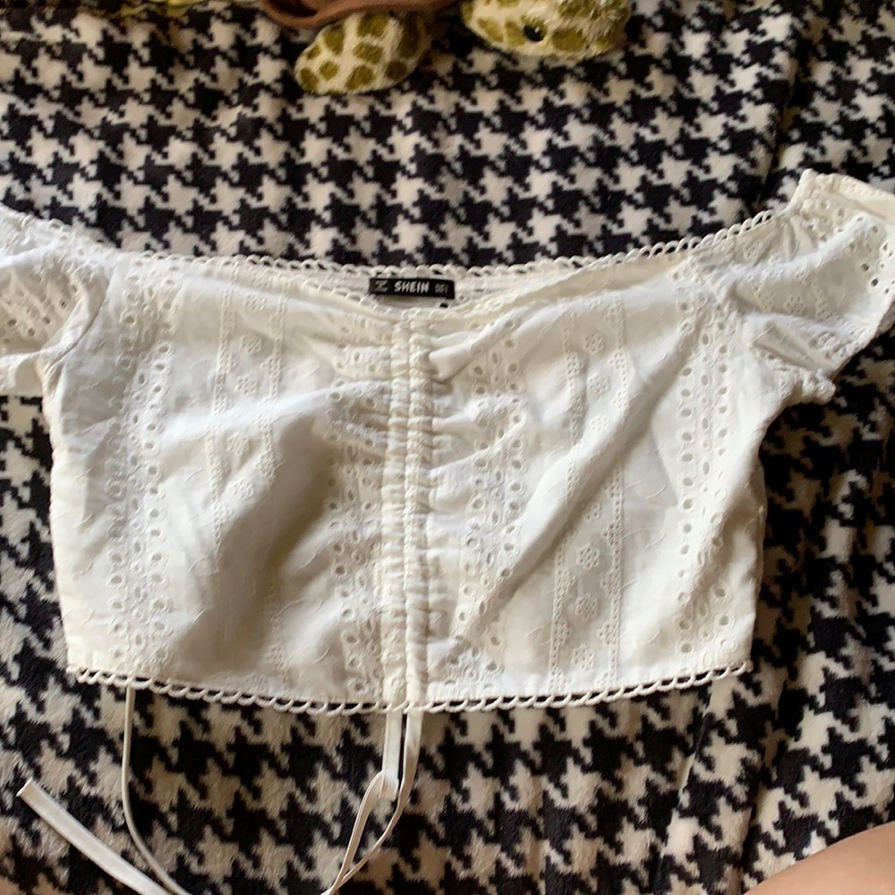 While off the shoulder shein top